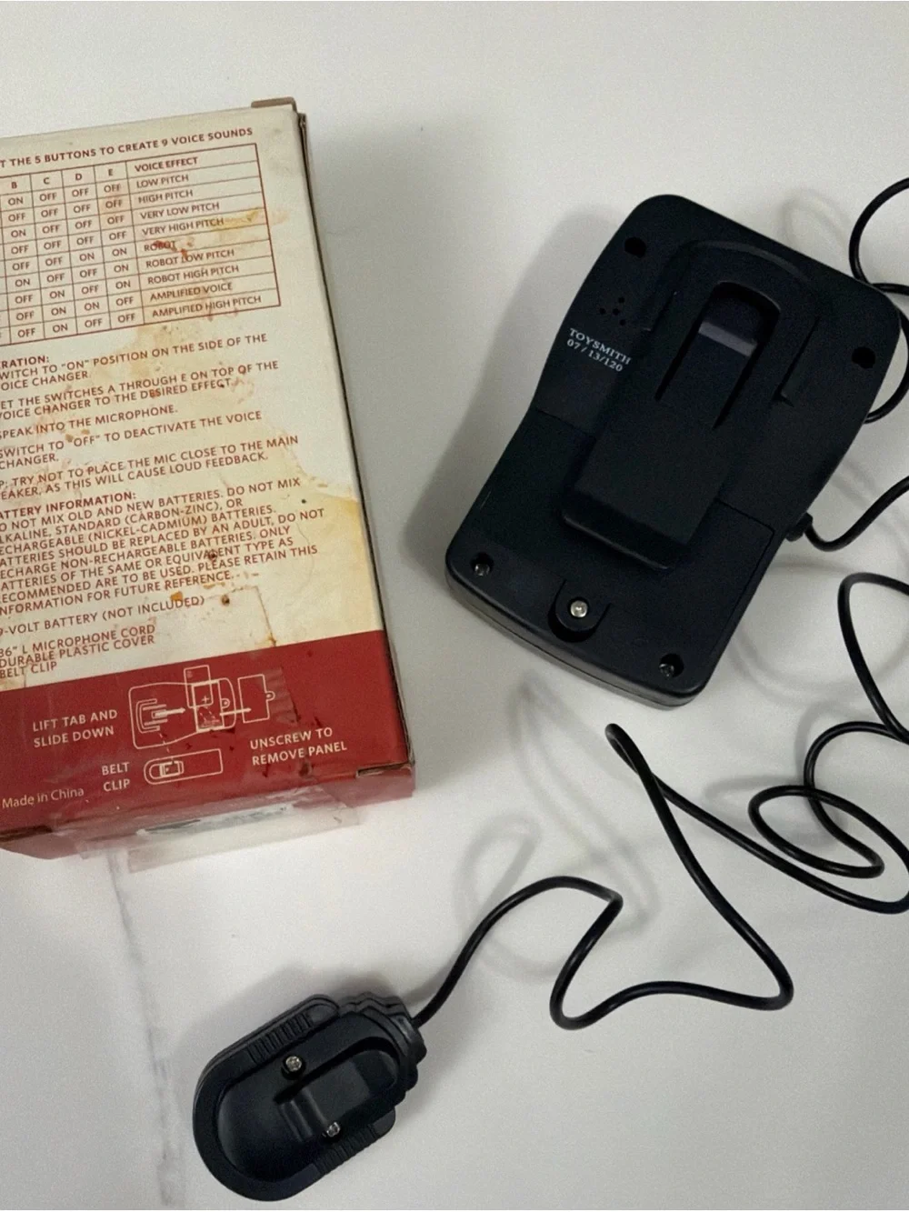TOYSMITH Black Voice Changer - Portable Voice Modulator